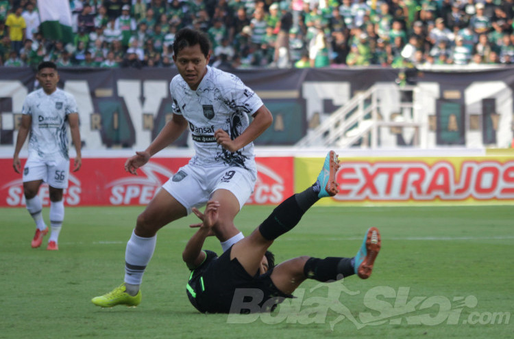 Persib Resmi Mengumumkan Bergabungnya Adam Alis