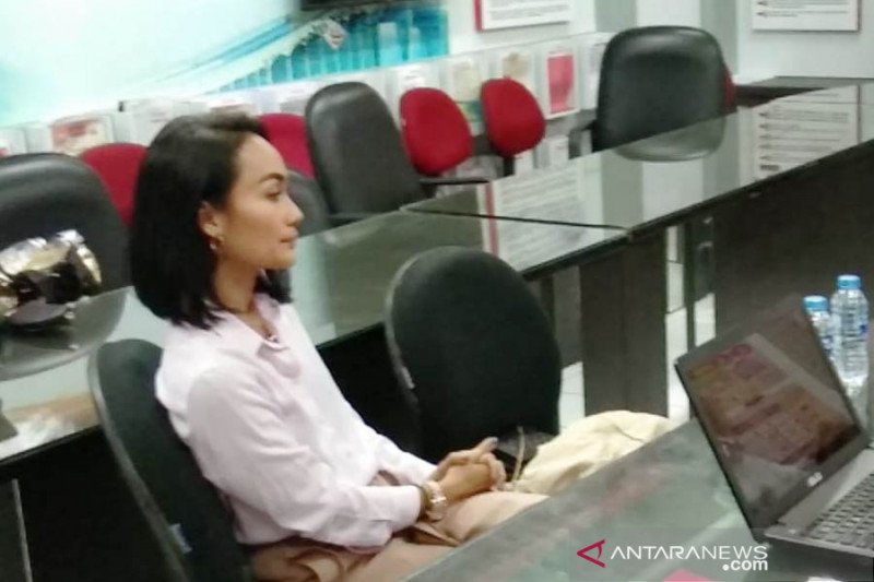Artis Eka Deli Penuhi Panggilan Polda Jatim Terkait Kasus Investasi Bodong MeMiles