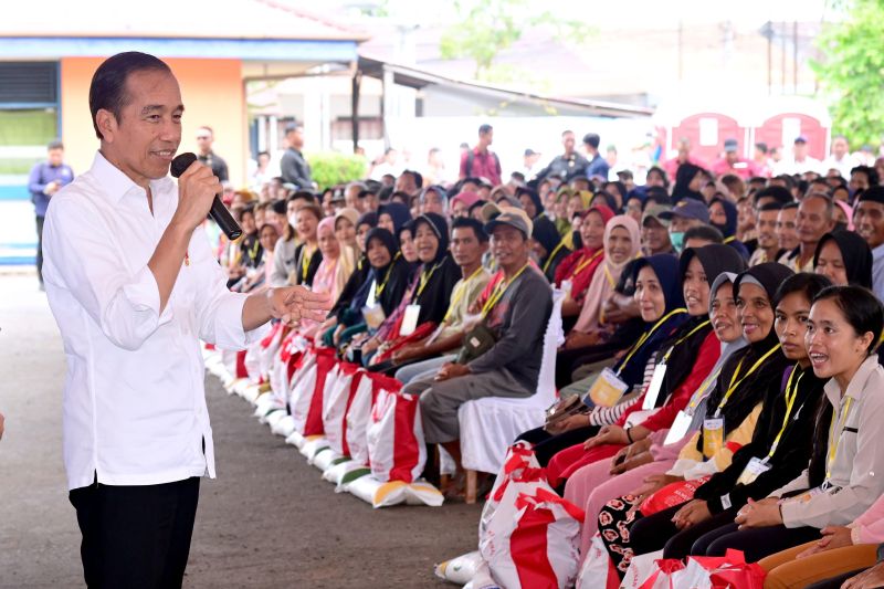 Jokowi Buka Opsi Bantuan Pangan Diperpanjang Sampai Desember 2024