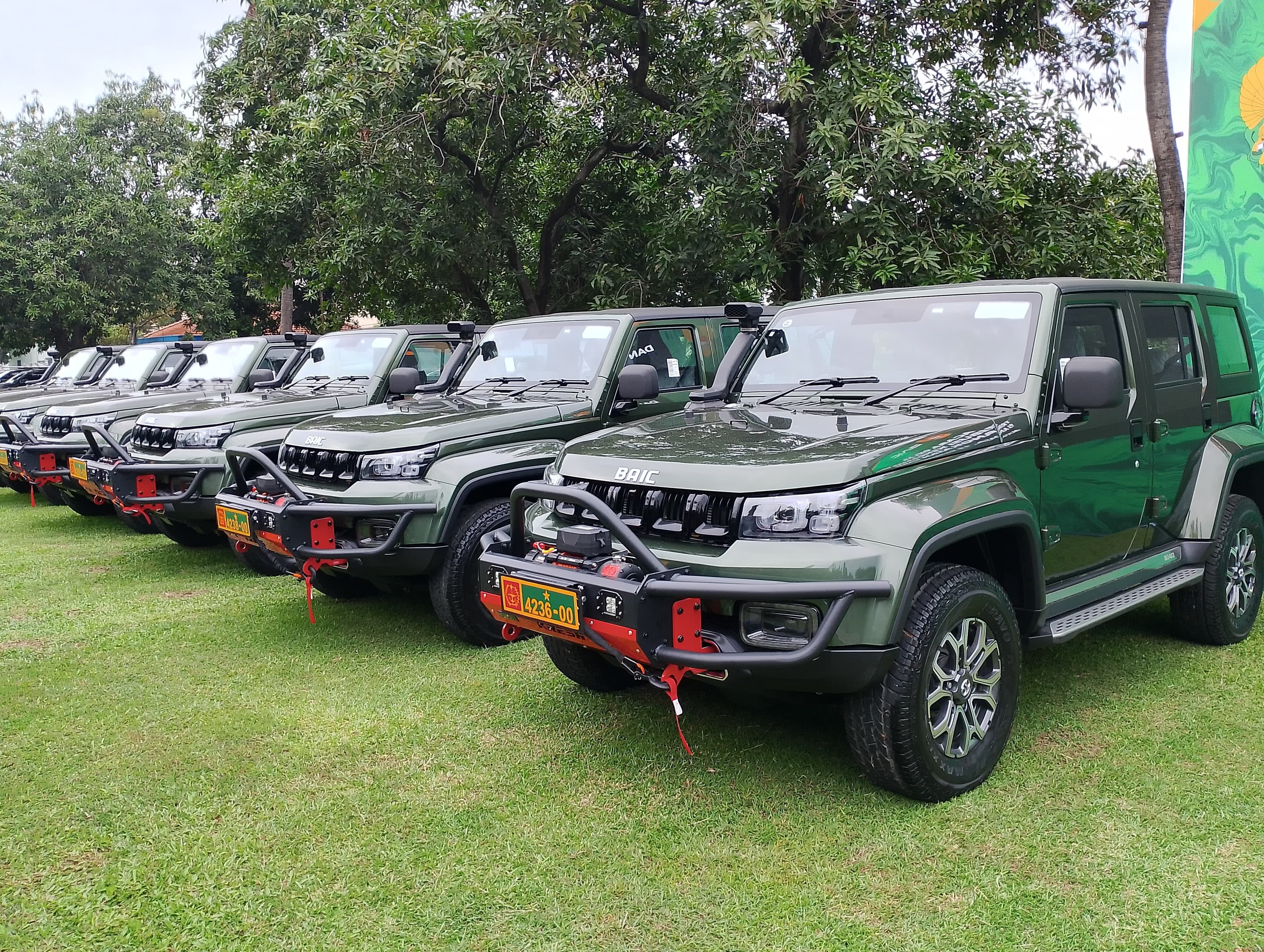 BAIC BJ40 Plus TNI AD Hadir dengan Sejumlah Aksesori Khusus, dari Bull Bar hingga Snorkel