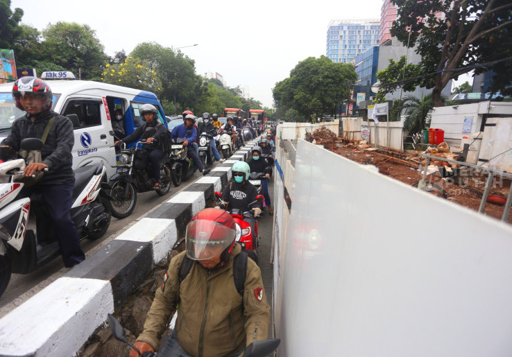 Pemprov DKI Mulai Bangun JPO di Jalan Warung Jati Barat Pejaten Jaksel