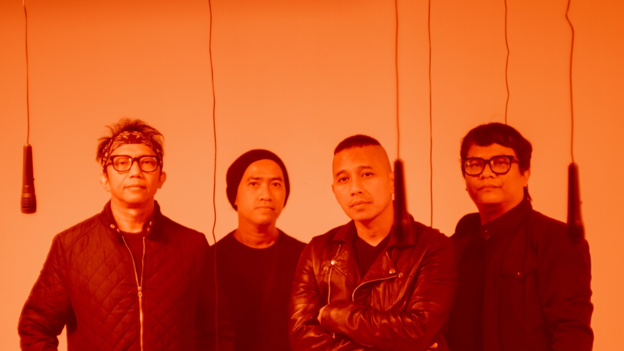 Lirik Lagu 'Di Bawah Hujan', Ketika The Rain Permainkan Emosi Pendengar