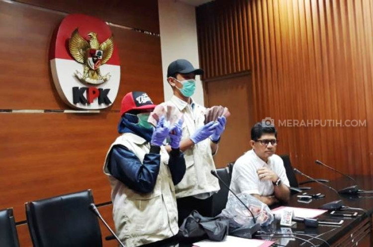 KPK Tetapkan 4 DPRD Kalteng dan 3 Petinggi Group Sinar Mas Tersangka OTT 