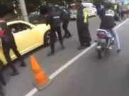 Mobil Pelat B Viral Terobos Penyekatan di Klaten Diamankan Polisi