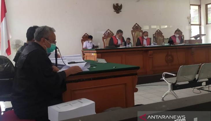 Korupsi Bansos COVID-19 Rp 2,7 M, Bupati Bandung Barat Divonis 5 Tahun Bui
