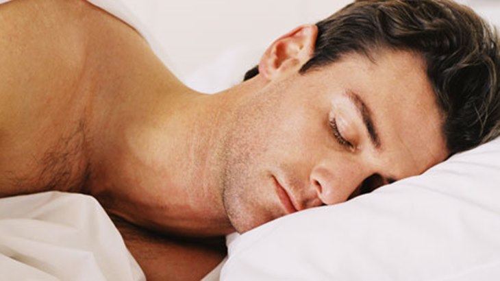 Mendapatkan Tidur Nyenyak Tanpa Busana