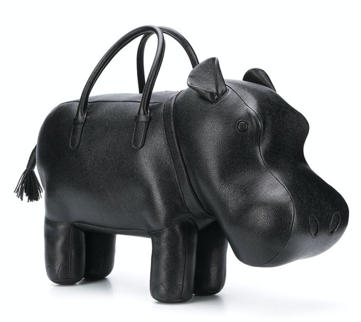 Hipopotamus bag Thom Browne. (Foto Hypebeast)
