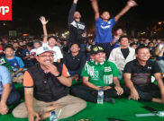 Indonesia Raya Bergema Saat “Nobar Persatuan” Final Champions di Surabaya