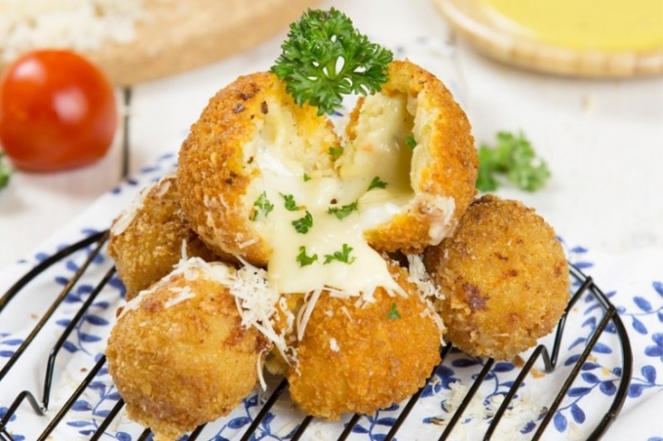 Bitterballen Dutch Kitchen (Foto: ANTARA/HO/Dutch Kitchen)