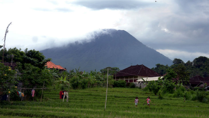 Wakapolda Bali Imbau Wisatawan Tidak Mendaki Gunung Agung