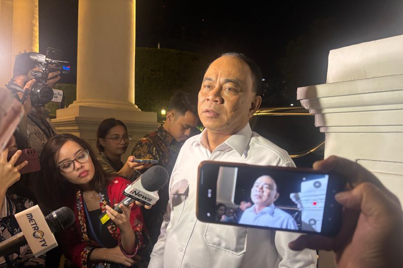 Menkop Muni Targetkan 80.000 Koperasi Merah Putih Berdiri Tahun Ini