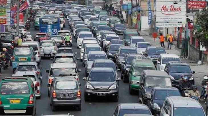 Libur Imlek, Bandung Disergap Macet Parah