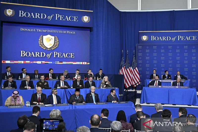 Kemenlu Tangguhkan Pembahasan Terkait Dewan Perdamaian Ala Trump