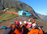 Drama Evakuasi Turis Malaysia Cedera di Rinjani, Heli Bolak-balik ke Bali hingga Pit Stop Kurangi Beban 