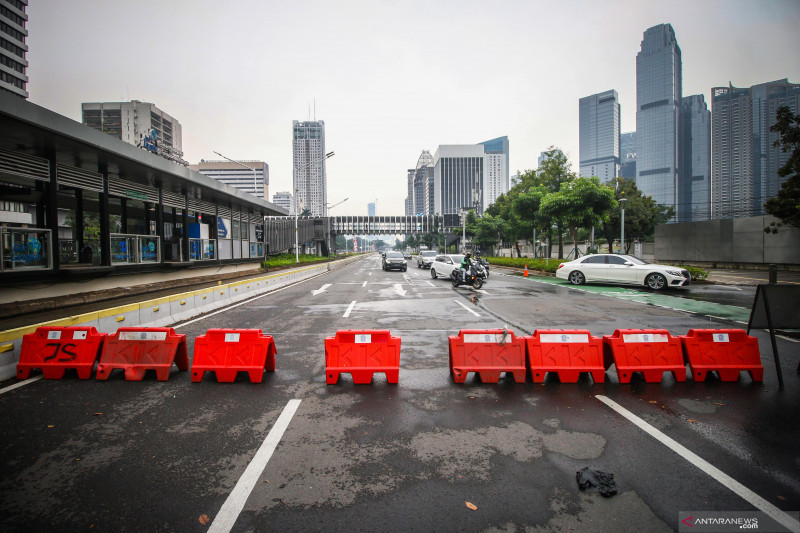 Sederet Pelonggaran PPKM Level 3 dan 4, Mulai Pernikahan Sampai Kerja di Pabrik