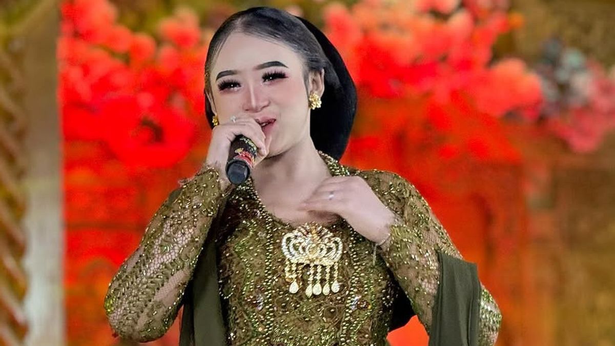 Lirik Lagu Jawa 'Tamu Undangan', Kembali Viral setelah Dibawakan Niken Salindry