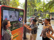 Reverse Vending Machine Bisa Tukar Sampah Botol Plastik Jadi Uang Elektronik