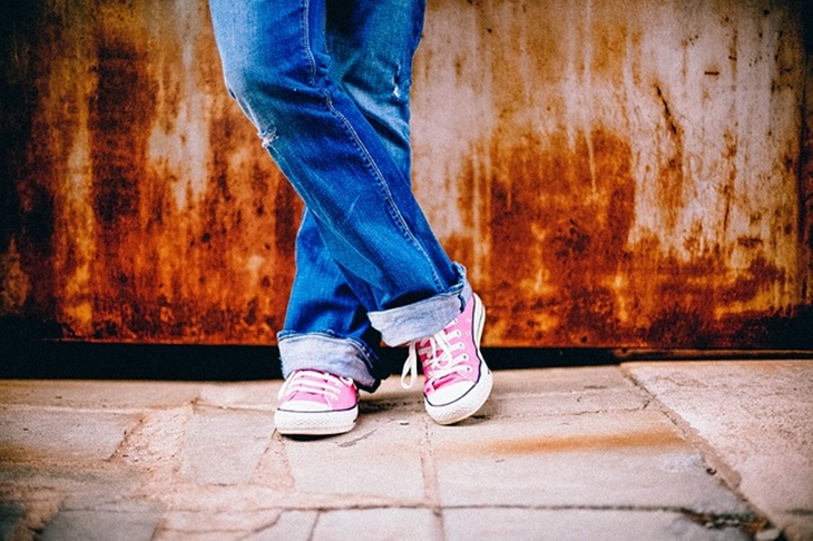 Trivia 4 _ Bawa jeans sedikit saja (Foto_ Pixabay_Public Domain Archive) (1)