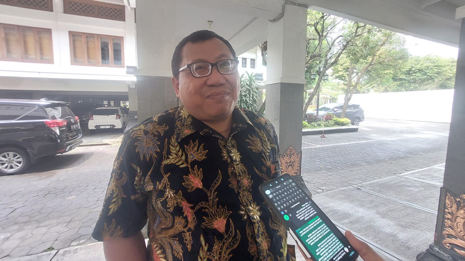 Walkot Solo Keluhkan Bansos Salah Sasaran, DPRD Desak Pemkot Pasang Stiker Gakin di Rumah