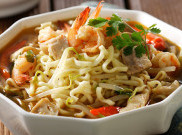 Minggu Berangin Jadi Hangat dengan Mi Rebus Tomyam Ini