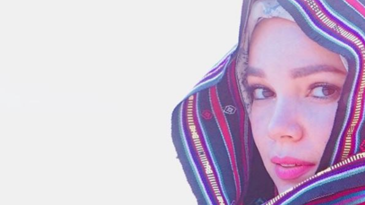 Memasuki Usia 38 Tahun, Dewi Sandra Telah 5 Tahun Berhijrah