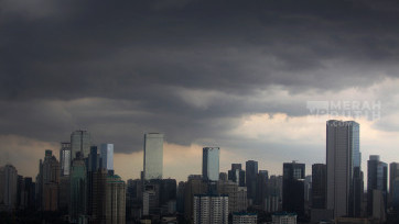 BMKG Peringatkan Potensi Cuaca Ekstrem Selama Libur Nataru