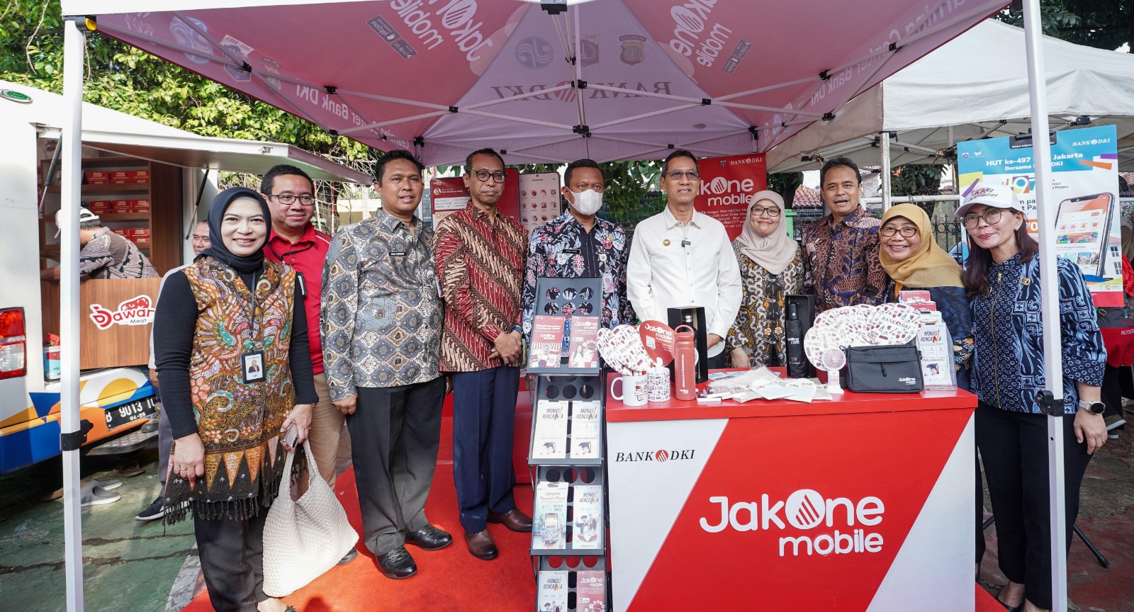 Bank DKI Gandeng Perumda Pasar Jaya Salurkan 1.000 Paket Sembako