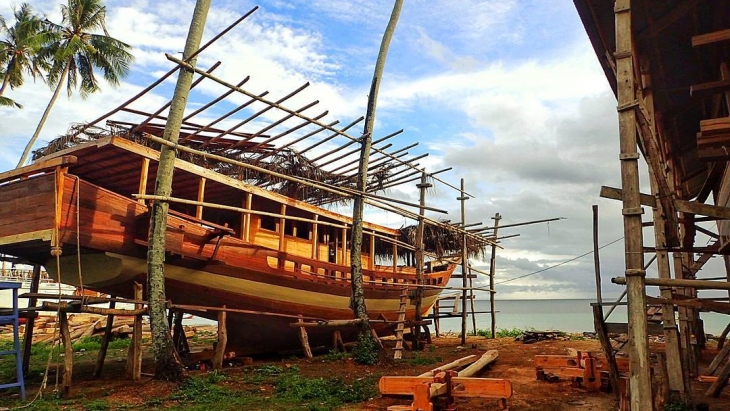 Salah satu kapal yang di buat di Tana Beru (Foto: Instagram/feliciagnez)
