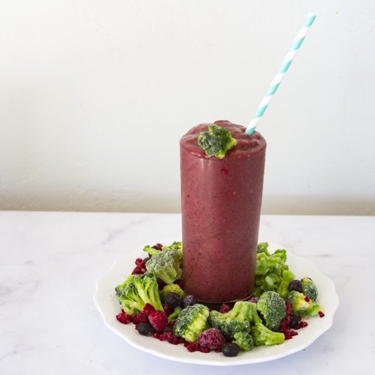 Cara Membuat Crispy Chicken Salad dan Smoothies ala Lily Minarosa