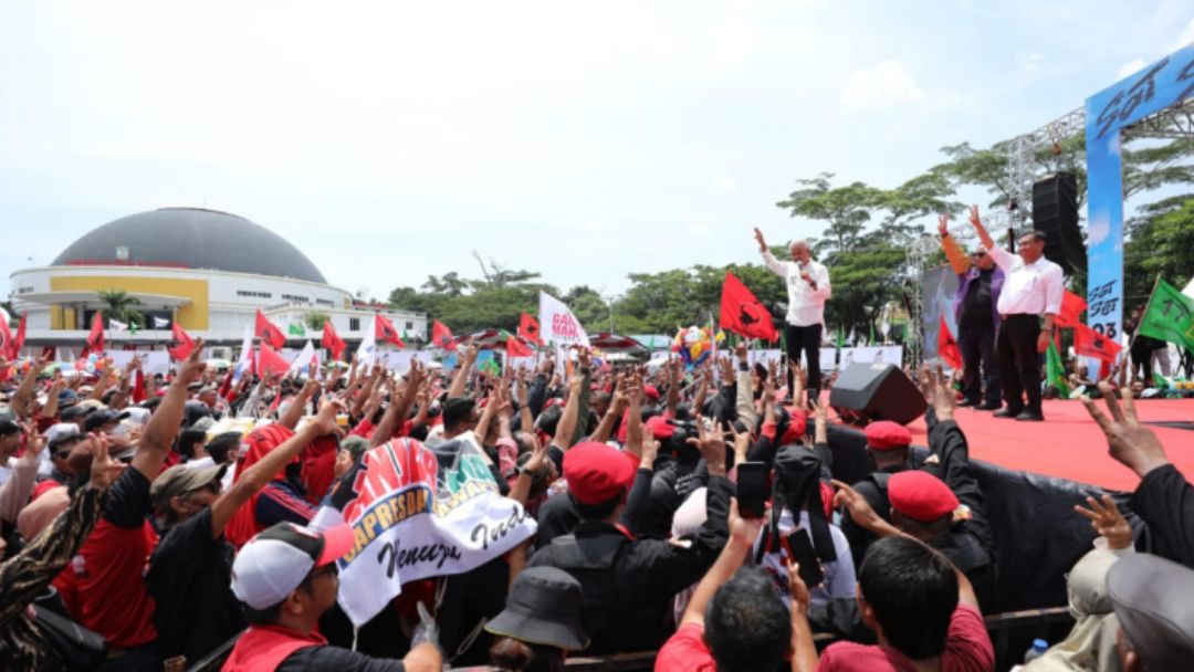Kampanye Hari ke-73, Ganjar dan Mahfud Hadiri Hajatan Rakyat Banyuwangi