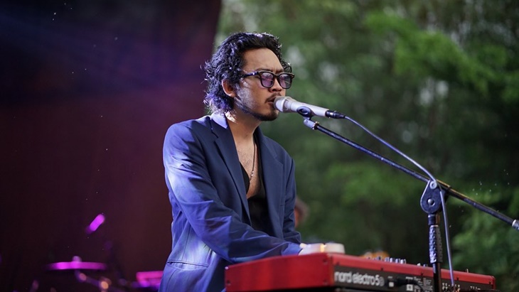 'To The Bone' Pamungkas Jadi Lagu Paling Banyak Didengar di Spotify Indonesia