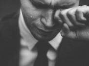 Jangan Nangis, Ini Dampak Negatif Air Mata Bagi Kulit