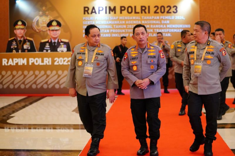 Rapim TNI-Polri Mestinya Fokus pada Ancaman Perang Dunia Ketiga