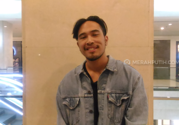 Nyanyi Rap, Adrian Khalif Terinspirasi Dengan Kanye West