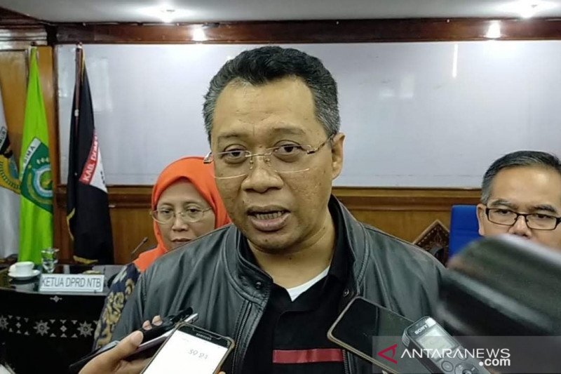 Gubernur Nusa Tenggara Barat (NTB), H. Zulkieflimansyah. (ANTARA/Nur Imansyah).