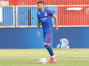 Sempat Kolaps di Lapangan, Begini Kabar Gelandang Arema FC Julian Guevara