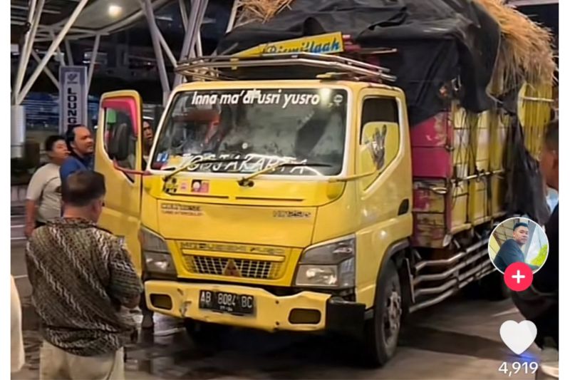WNA Mabuk Rampas Truk Nekat Terobos Masuk Bandara Bali 
