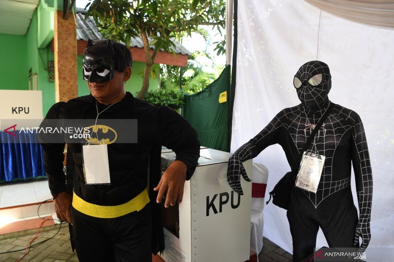 Para Superhero Dunia Ikut Meriahkan Pemilu Indonesia 2019