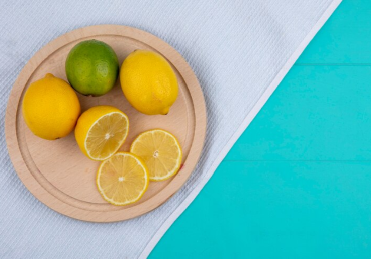 Manfaat Jeruk Nipis dan Lemon bagi Kesehatan: Mana yang Lebih Kaya Vitamin?