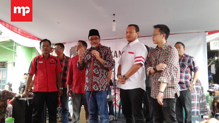 Blusukan ke Pademangan, Djarot Bantu Renovasi Masjid