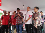 Blusukan ke Pademangan, Djarot Bantu Renovasi Masjid
