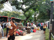 Cegah Pencari Suaka Balik, Trotoar Kebon Sirih Dijaga 30 Satpol PP