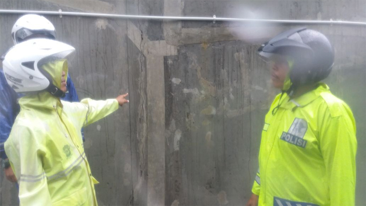 Air Mengalir dari Retakan Dinding, Lajur Underpass Terminal 3 Bandara Soetta Ditutup  