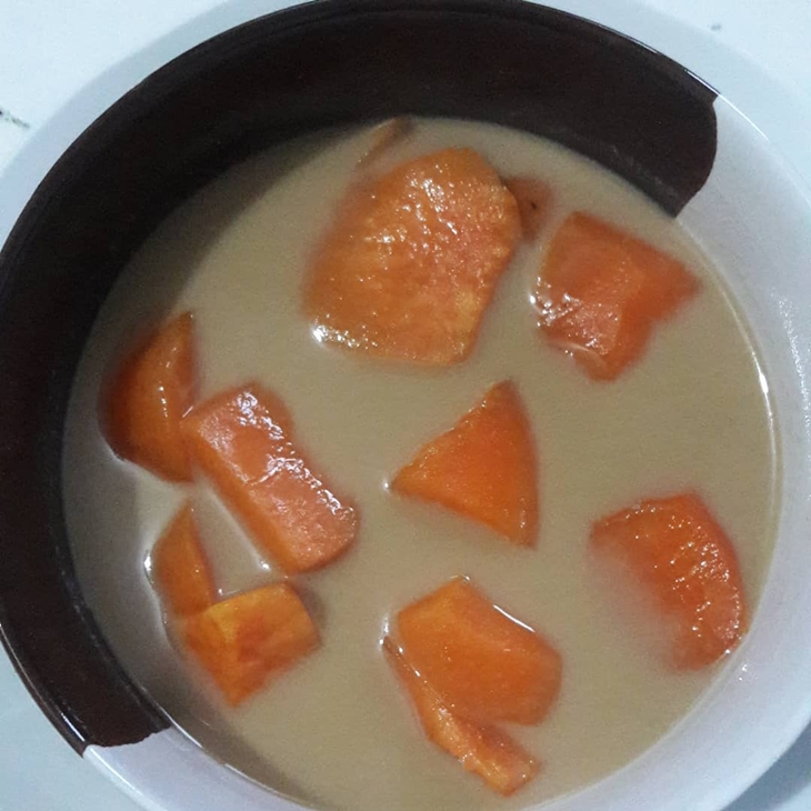 Kolak ubi jalar. (Foto: instagram.com/dessyaryanie)