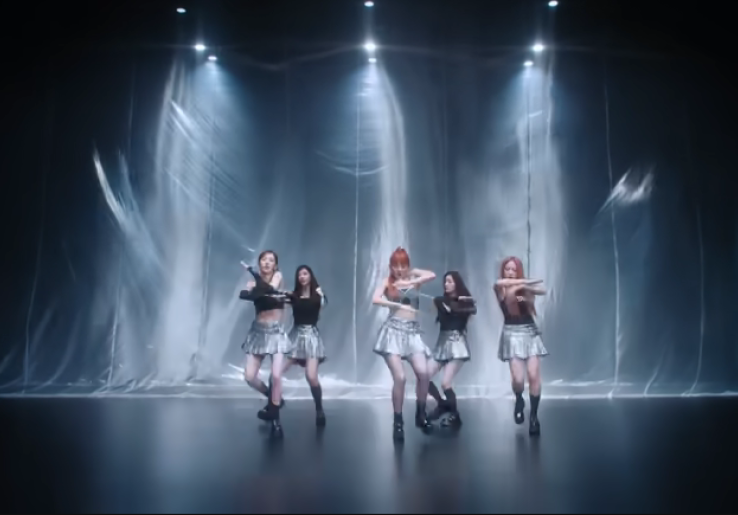 Lirik Lagu Cosmic RedVelvet Lengkap dengan Terjemahan