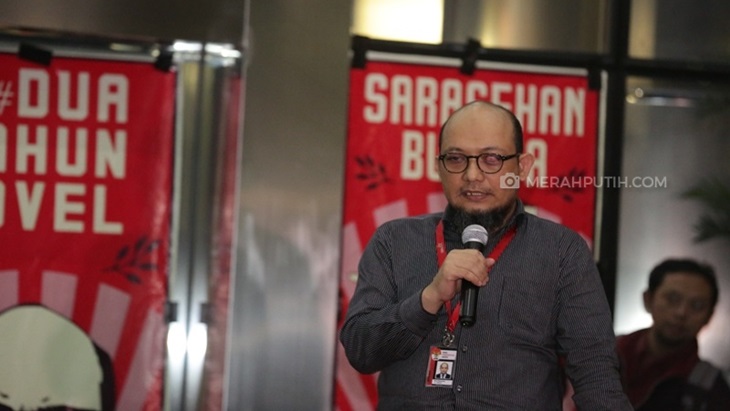 Penyidik KPK Novel Baswedan berbicara dalam acara peringatan dua tahun kasus teror yang menimpanya di Gedung KPK, Jakarta (MP/Ponco Sulaksono)