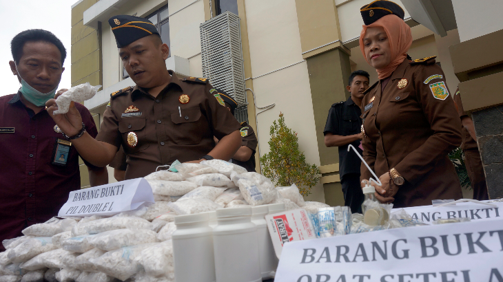 BNNP Desak Zenith Masuk Kategori Narkoba 