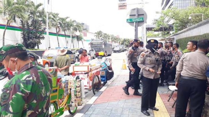 Kedubes Prancis Bakal Dikepung Massa, Jalan Kawasan Istana hingga Thamrin Ditutup