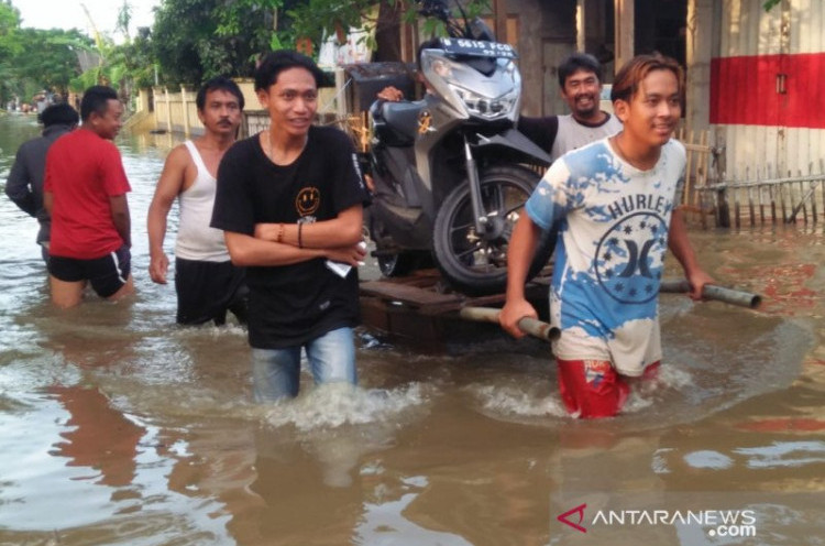 Antisipasi Jadi Klaster COVID-19, Pengungsi Banjir Bekasi Bakal Dites Swab