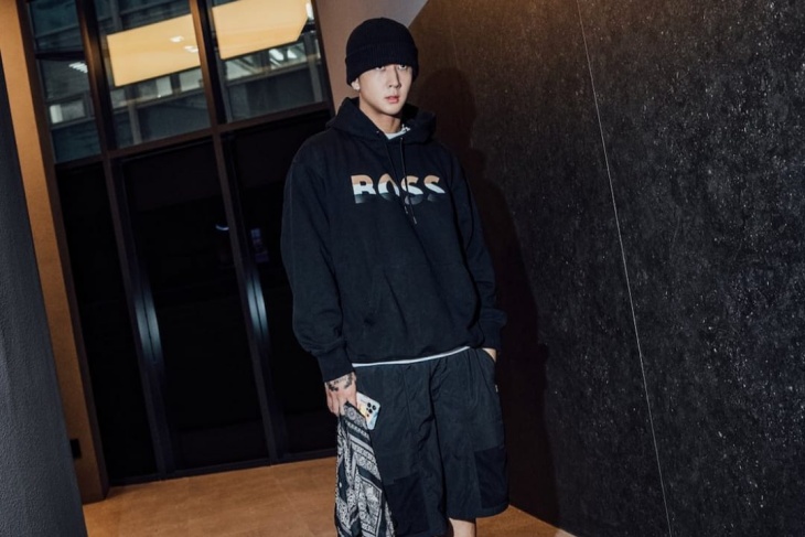 Mengaku Hindari Wamil, Surat Perintah Penangkapan Ravi VIXX Dicabut